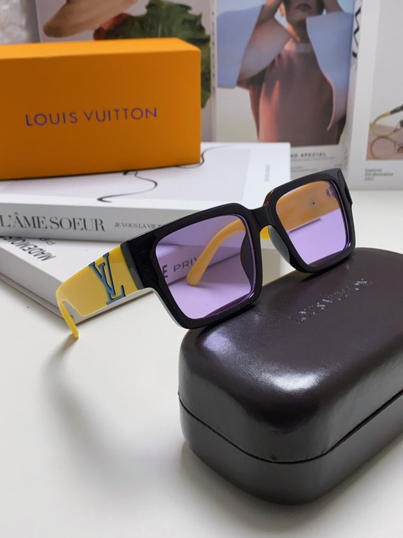 LV Louis Vuitton new sunglasses retro personality avant-garde sunglasses model model high quality plate high quality box