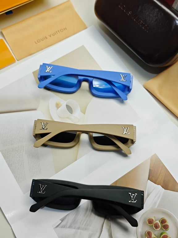 LV Louis Vuitton 2024 new Pixel digital letters sunglasses Wang Jiaer Huang Zi Hongfan Wang Hedi the same sunglasses in Europe and the United States big-name celebrities with the same retro literary sunglasses fashion st