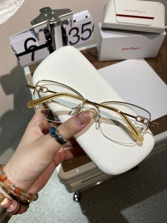 Salvatore ferragam Ferragam SF2216 polygonal half-rim myopia glasses   flat lenses High quality, not picky face, know the goods to come Size 55-16-140 Women's Glasses