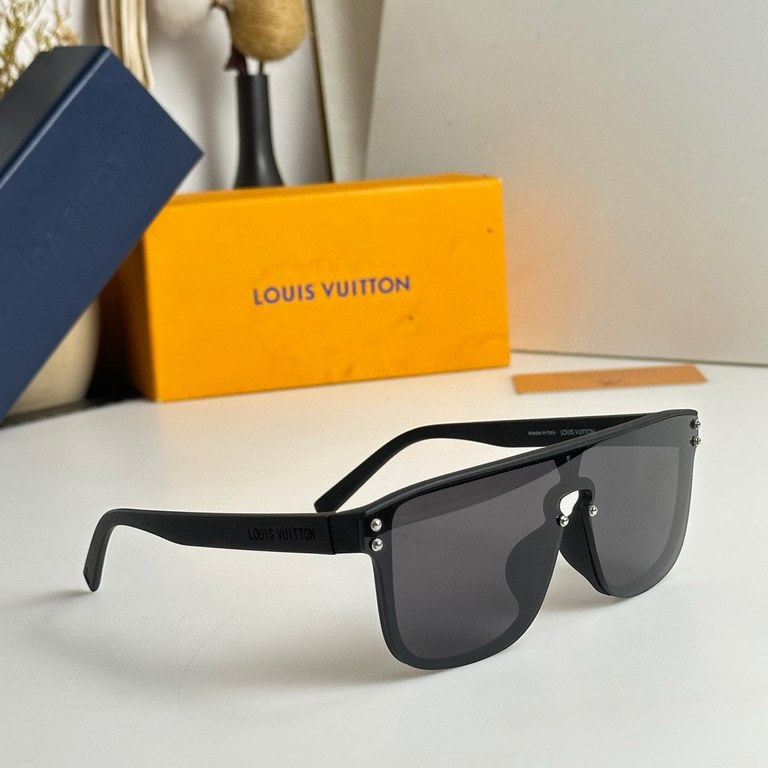 Internet Explosion In stock in large quantities. In stock. In stock LOUIS VUITTO MODEL Z1082 Z2329 Z2331 Z1487 Z1485 The original LV cut edge rimless shape Gorgeous turn with infinite taste Patterned design Classic uniqu