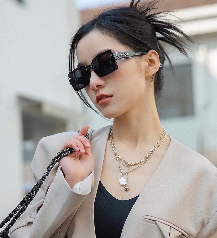 [TR Polarized Series] lv large frame sunglasses sunglasses classic box design, do not pick face type, whether with a coat or dress are very temperament polarized lenses to prevent ultraviolet Model Model L6771