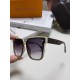 lv Louis Vuitton large frame sunglasses sunglasses classic box design, not pick face type, whether with a coat or a dress are very temperament polarized lenses to prevent ultraviolet rays