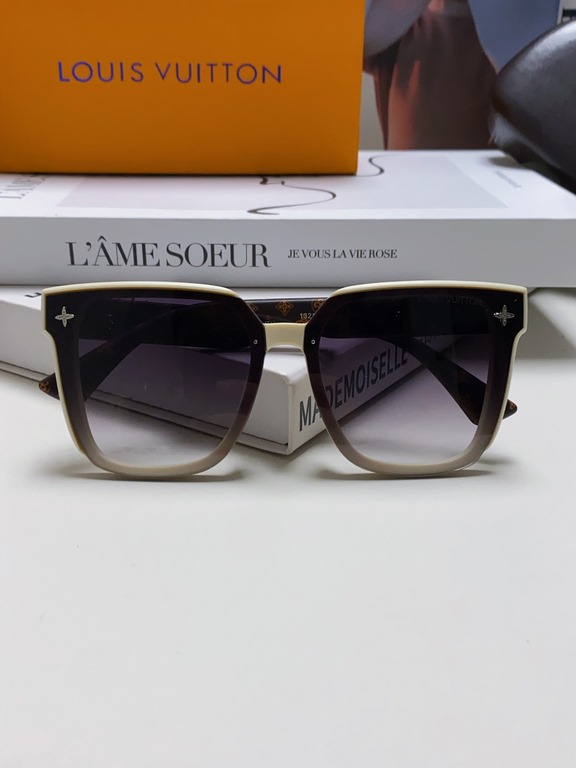 lv Louis Vuitton large frame sunglasses sunglasses classic box design, not pick face type, whether with a coat or a dress are very temperament polarized lenses to prevent ultraviolet rays