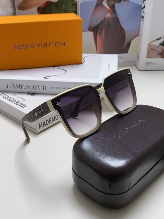 lv Louis Vuitton large frame sunglasses sunglasses classic box design, not pick face type, whether with a coat or a dress are very temperament polarized lenses to prevent ultraviolet rays