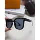 lv Louis Vuitton large frame sunglasses sunglasses classic box design, not pick face type, whether with a coat or a dress are very temperament polarized lenses to prevent ultraviolet rays