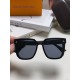 lv Louis Vuitton large frame sunglasses sunglasses classic box design, not pick face type, whether with a coat or a dress are very temperament polarized lenses to prevent ultraviolet rays