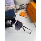 . New   Brand Louis Vuitton LV Original single quality men and women with the same polarized sunglasses   Material high-definition Polaroid polarized lenses, imported alloy printed logo mirror legs. Small frame exquisite