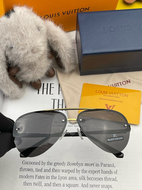 2024 New LOUIS VUITTON-Louis Home New LV toad frame sunglasses Each payment is a boutique   Fashionista decorative sunglasses High quality Not picky about the face     Wear comfortably Trendy and versatile     Model L09