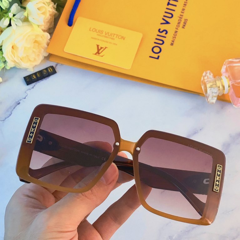 LV new square large frame letters sunglasses with the same personalized trend of net red sunglasses to protect the eyes outside the travel protection