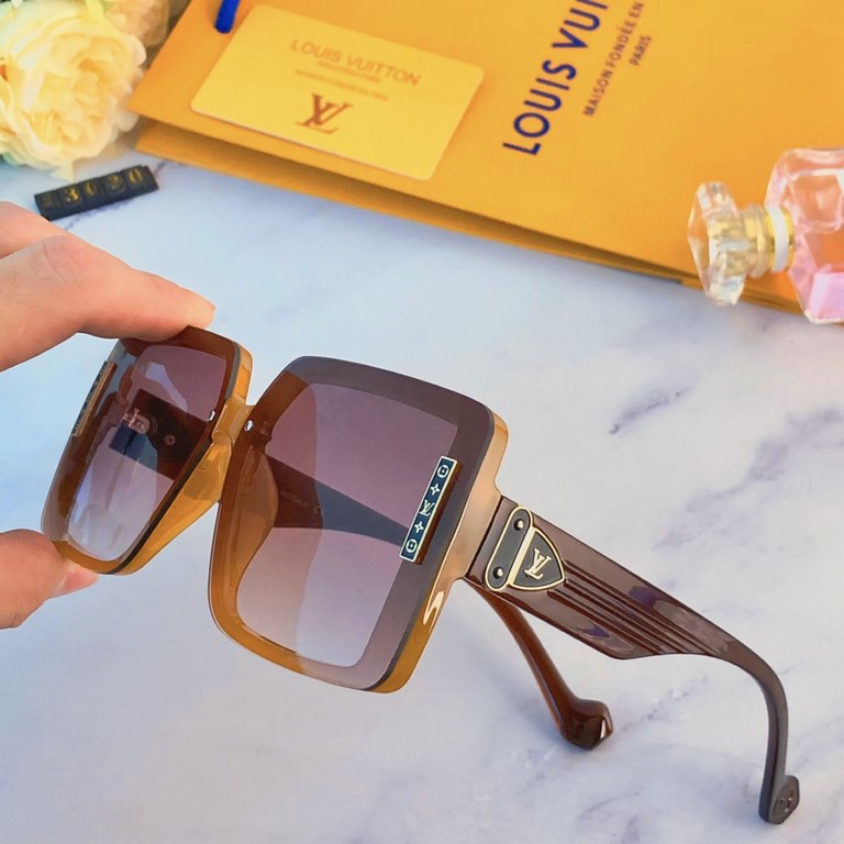 LV new square large frame letters sunglasses with the same personalized trend of net red sunglasses to protect the eyes outside the travel protection