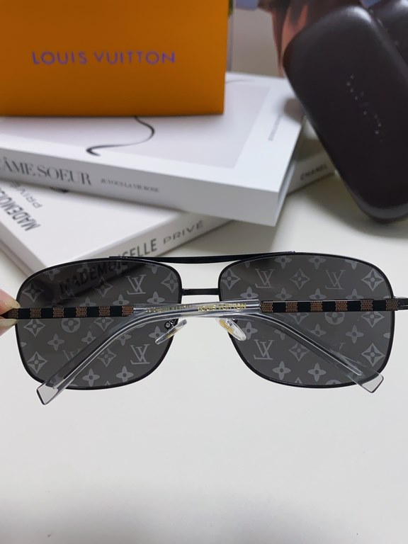 LV Louis Vuitton Sunglasses can be matched with near with myopia metal sunglasses men's fashion retro sunshade square frame glasses double beam sunglasses female models