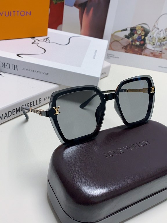 LV Louis Vuitton frames letter fashion sunglasses personalized driving sunscreen shades UV sunglasses