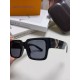 LV Louis Vuitton new sunglasses retro personality avant-garde sunglasses model model high quality plate high quality box