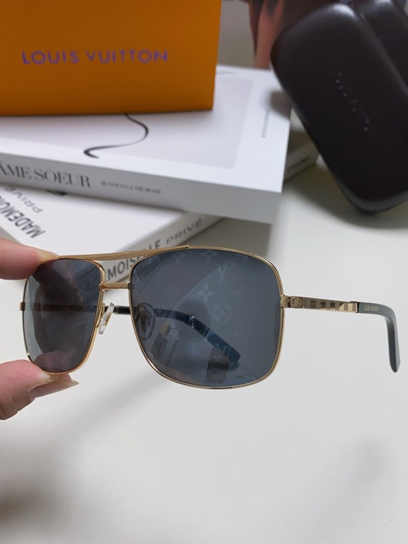 LV Louis Vuitton Sunglasses can be matched with near with myopia metal sunglasses men's fashion retro sunshade square frame glasses double beam sunglasses female models