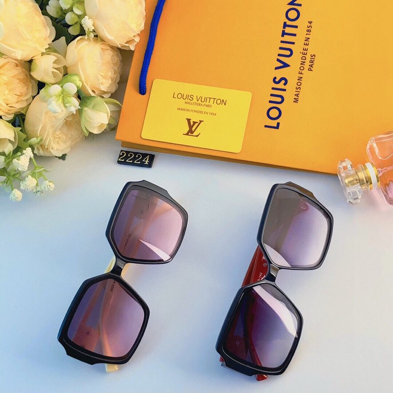 LV new square light luxury sunglasses premium sense of gradient fashion trend versatile ultraviolet protection sunglasses summer Ms.