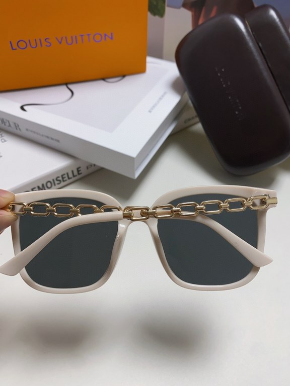 LV Louis Vuitton 2024 early spring new models Many stars with the same models.LV new large frame sunglasses Polaroid ultra-clear sunglasses