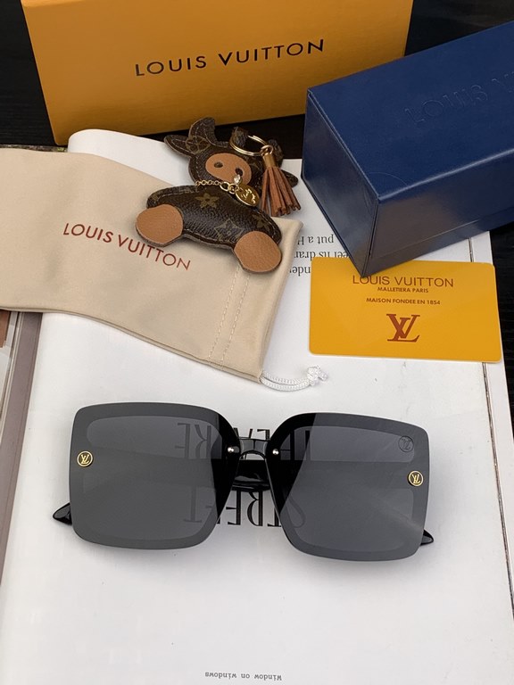 [TR Polarized Series] lv large frame sunglasses sunglasses classic box design, not pick face type, whether with a coat or dress are very temperamentally polarized lenses to prevent ultraviolet Model L8001