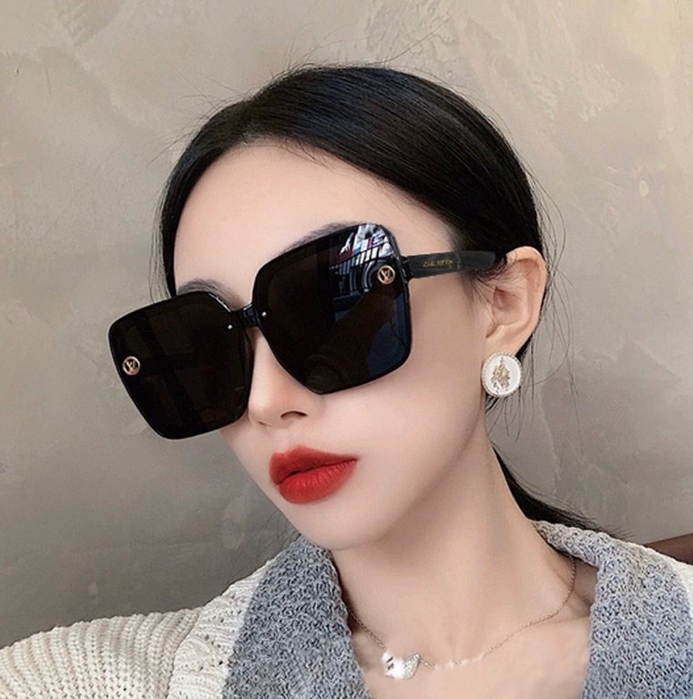 [TR Polarized Series] lv large frame sunglasses sunglasses classic box design, not pick face type, whether with a coat or dress are very temperamentally polarized lenses to prevent ultraviolet Model L8001