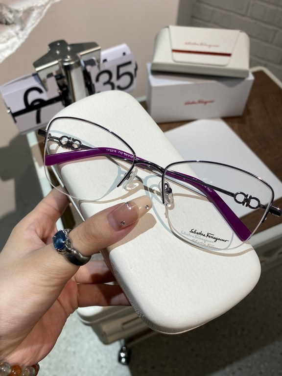 Salvatore ferragam Ferragam SF2216 polygonal half-rim myopia glasses   flat lenses High quality, not picky face, know the goods to come Size 55-16-140 Women's Glasses