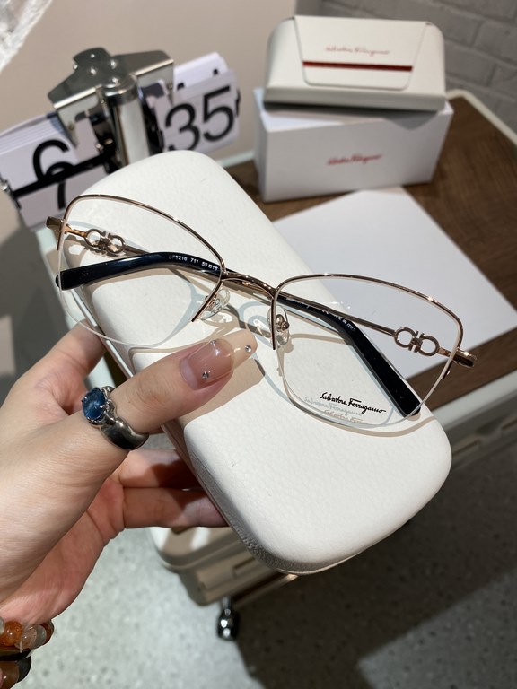 Salvatore ferragam Ferragam SF2216 polygonal half-rim myopia glasses   flat lenses High quality, not picky face, know the goods to come Size 55-16-140 Women's Glasses