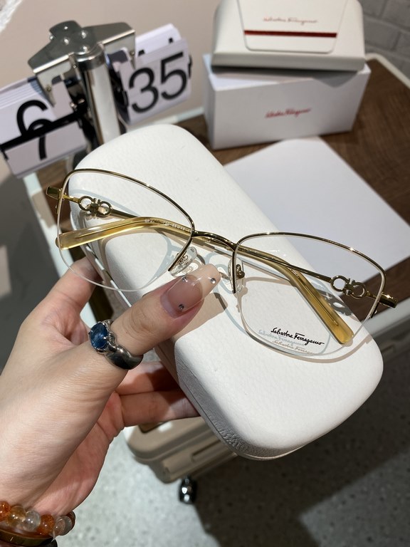 Salvatore ferragam Ferragam SF2216 polygonal half-rim myopia glasses   flat lenses High quality, not picky face, know the goods to come Size 55-16-140 Women's Glasses