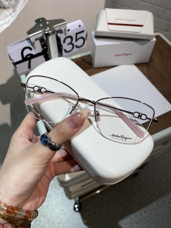 Salvatore ferragam Ferragam SF2216 polygonal half-rim myopia glasses   flat lenses High quality, not picky face, know the goods to come Size 55-16-140 Women's Glasses