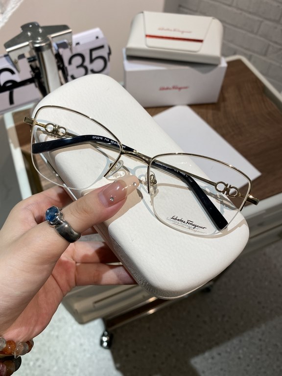 Salvatore ferragam Ferragam SF2216 polygonal half-rim myopia glasses   flat lenses High quality, not picky face, know the goods to come Size 55-16-140 Women's Glasses