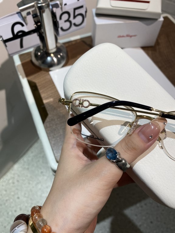 Salvatore ferragam Ferragam SF2216 polygonal half-rim myopia glasses   flat lenses High quality, not picky face, know the goods to come Size 55-16-140 Women's Glasses