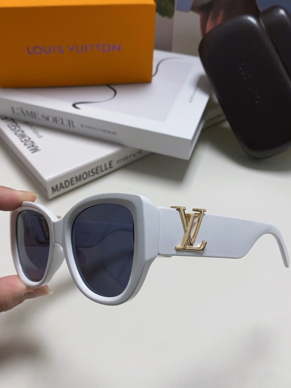 LV Louis Vuitton Retro cat eye butterfly sunglasses women large frame spicy girl round face show face small advanced sense of ultraviolet protection sunglasses tide ladies glasses