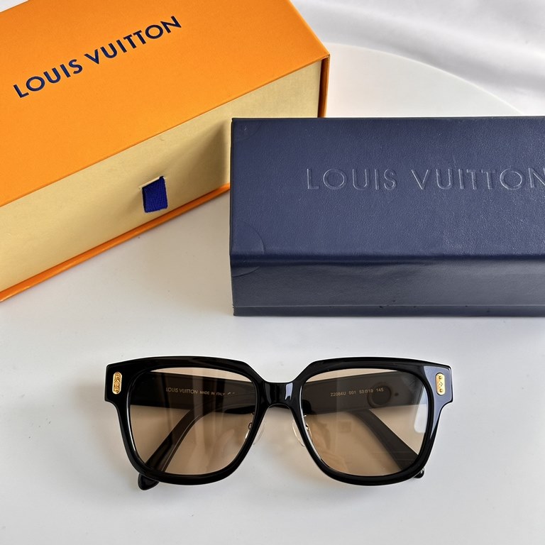 LOUIS VUITTON Louis Vuitton Z2084USIZE：53口19-145