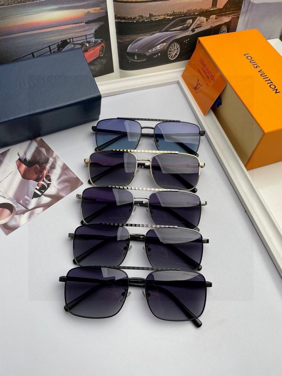 . New   Brand Louis Vuitton LV Original single quality men and women with the same polarized sunglasses   Material high-definition Polaroid polarized lenses, imported alloy printed logo mirror legs. Small frame exquisite