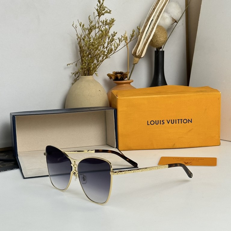 Louisvuitto2023 newest model, LV Star Square sunglasses make the classic square shape also present.Model ：Z1871USize ：60□14-145