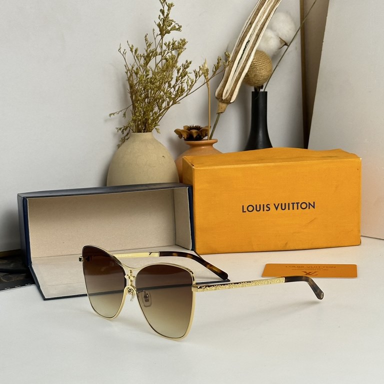 Louisvuitto2023 newest model, LV Star Square sunglasses make the classic square shape also present.Model ：Z1871USize ：60□14-145