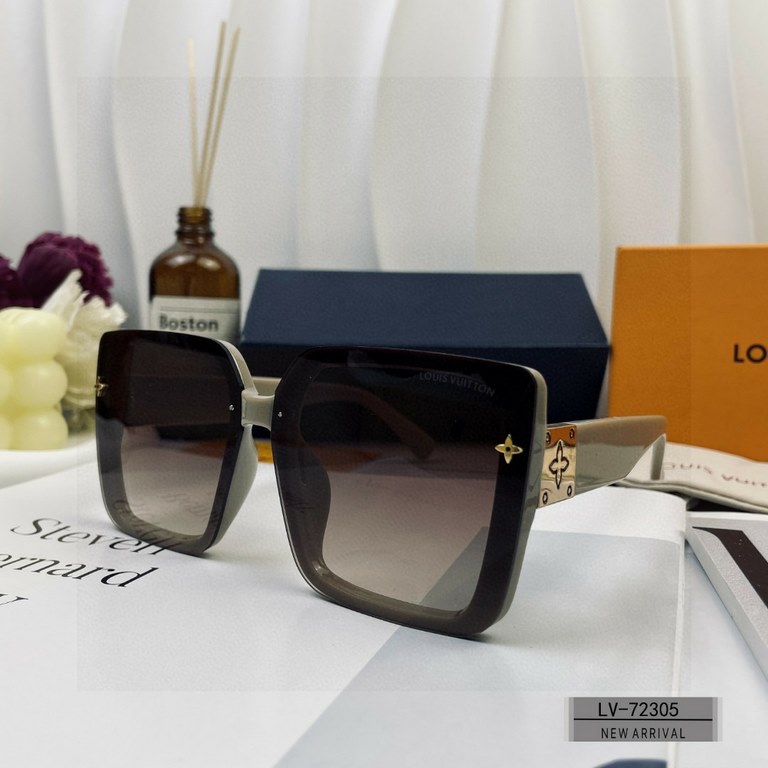 . [Louis Vuitton - LV . [Polaroid Resin Polarized Lenses] . [TR Frames Lightweight and Comfortable to Wear] . [size 58-17-149, ] . [  new sunglasses to reduce the burden of glare, star models, blocking harmful light radi