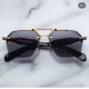 JACQUES MARIE MAGE Ceiling GradeJAPANESE HANDMADE EYEWEAR The frames are made of thick metal to create a vintage box, while the front side of the frame retains its slim lines, showing the work of a professional. The over