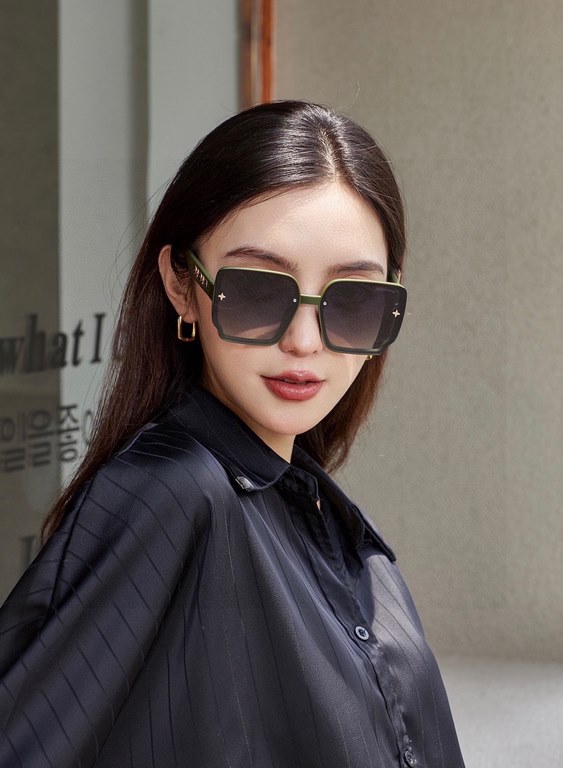 Plv [TR Polarized Series].2024 New Polarized Sunglasses Style Multi .Classic square frame design, not picking face shape, whether with a coat or a dress are very temperament.Polarized Sunglasses UV Prevention with 7100