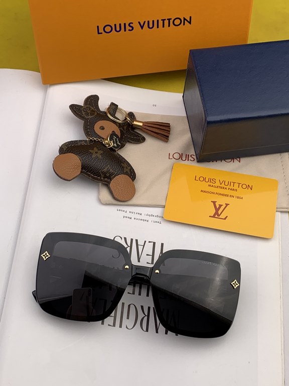 [TR Polarized Series] lv large frame sunglasses sunglasses classic box design, do not pick face type, whether with a coat or dress are very temperament polarized lenses to prevent ultraviolet Model Model L811