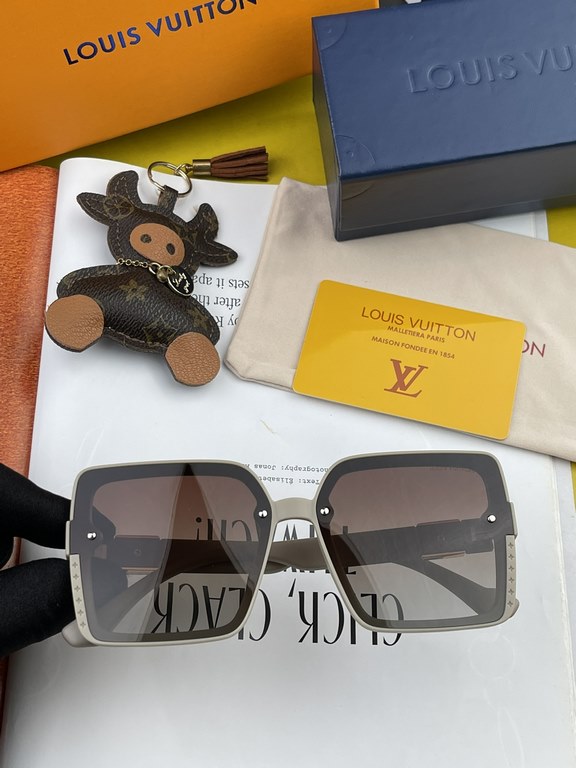 [TR Polarized Series] lv large frame sunglasses sunglasses classic box design, not pick face type, whether with a coat or dress are very temperamentally polarized lenses to prevent ultraviolet Model L1845