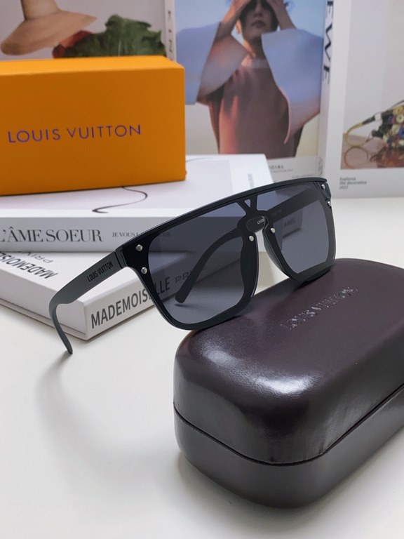 LV Louis Vuitton Alphabet Collection L.V Internet Explosion In stock in large quantities. In stock. In stock LOUIS VUITTO Original LV cut edge rimless shape Gorgeous turn with infinite taste Patterned design Classic uniq