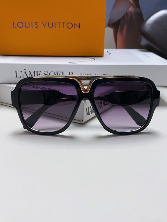 Lv Louis Vuitton 2024 new sunglasses retro personality avant-garde sunglasses model model tide cool high quality square frame unisex sunglasses