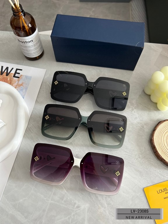 . [Louis Vuitton - LV . [Polaroid Resin Polarized Lenses] . [TR Frames Lightweight and Comfortable to Wear] . [size 58-17-149, ] . [  2023 new sunglasses to reduce the burden of glare, star models, blocking harmful light