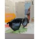 lv Louis Vuitton large frame sunglasses sunglasses classic box design, not pick face type, whether with a coat or dress are very temperament prevention UV 4 colors