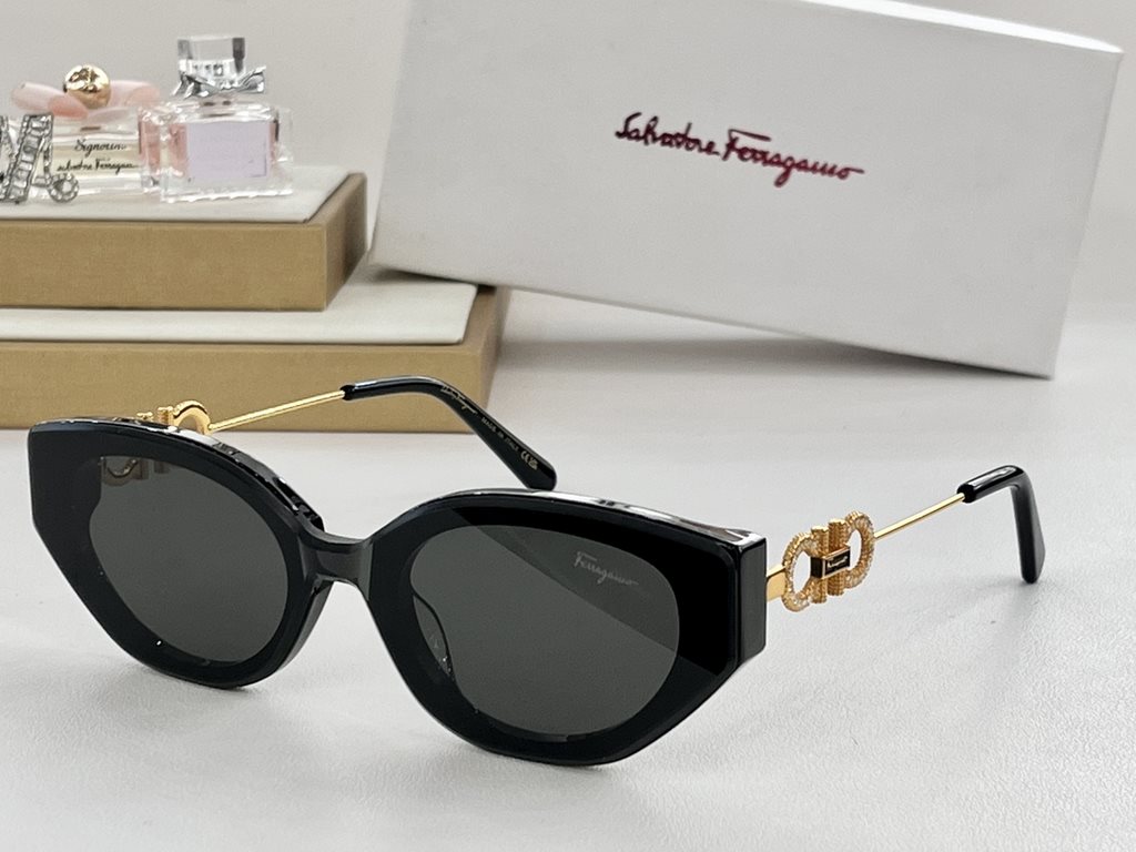 Salvatore ferragamMODEL：SF3514SIZE：51口22-142