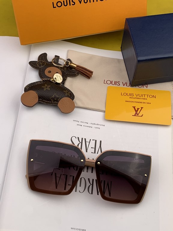 [TR Polarized Series] lv large frame sunglasses sunglasses classic box design, do not pick face type, whether with a coat or dress are very temperament polarized lenses to prevent ultraviolet Model Model L822