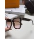 lv Louis Vuitton large frame sunglasses sunglasses classic box design, not pick face type, whether with a coat or a dress are very temperament polarized lenses to prevent ultraviolet rays