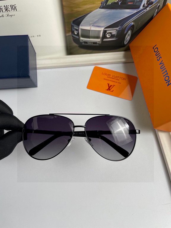 . New   Brand Louis Vuitton LV  High Quality Men's Polarized Sunglasses   Material imported Polaroid polarized lenses,   stainless steel alloy frames,   texture is superb, men's driving essentials.