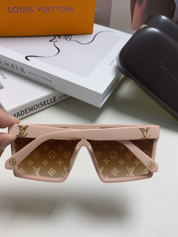 Yang Yang the same LV Louis Vuitton 2024 new sun shades, cool style, not necessarily attract men, but certainly attract a young lady!