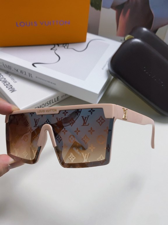 Yang Yang the same LV Louis Vuitton 2024 new sun shades, cool style, not necessarily attract men, but certainly attract a young lady!