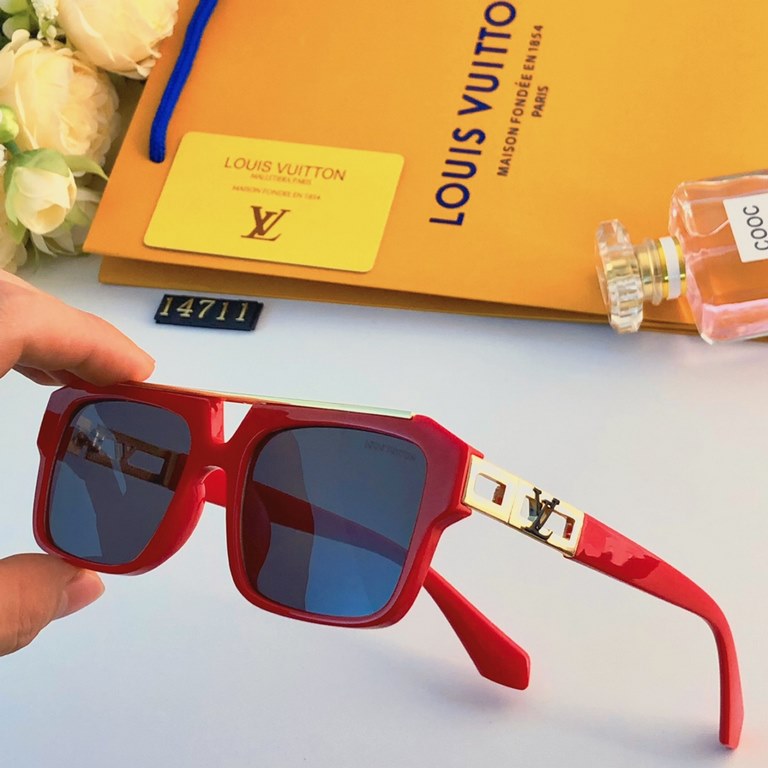 LV Europe and the United States fashion tide brand large frame sunglasses men V letters square frame sunglasses female summer sunscreen ultraviolet glasses