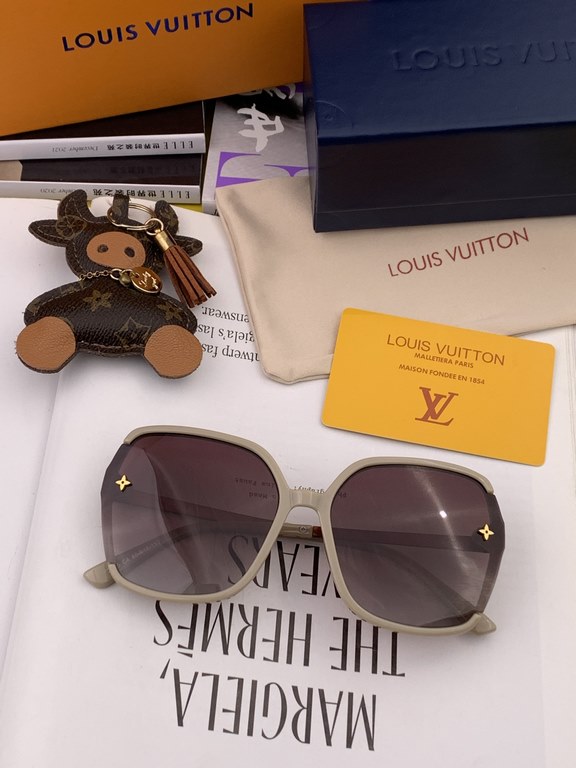 [TR Polarized Series] lv large frame sunglasses sunglasses classic box design, not pick face type, whether with a coat or dress are very temperamental polarized lenses to prevent ultraviolet Model L5263